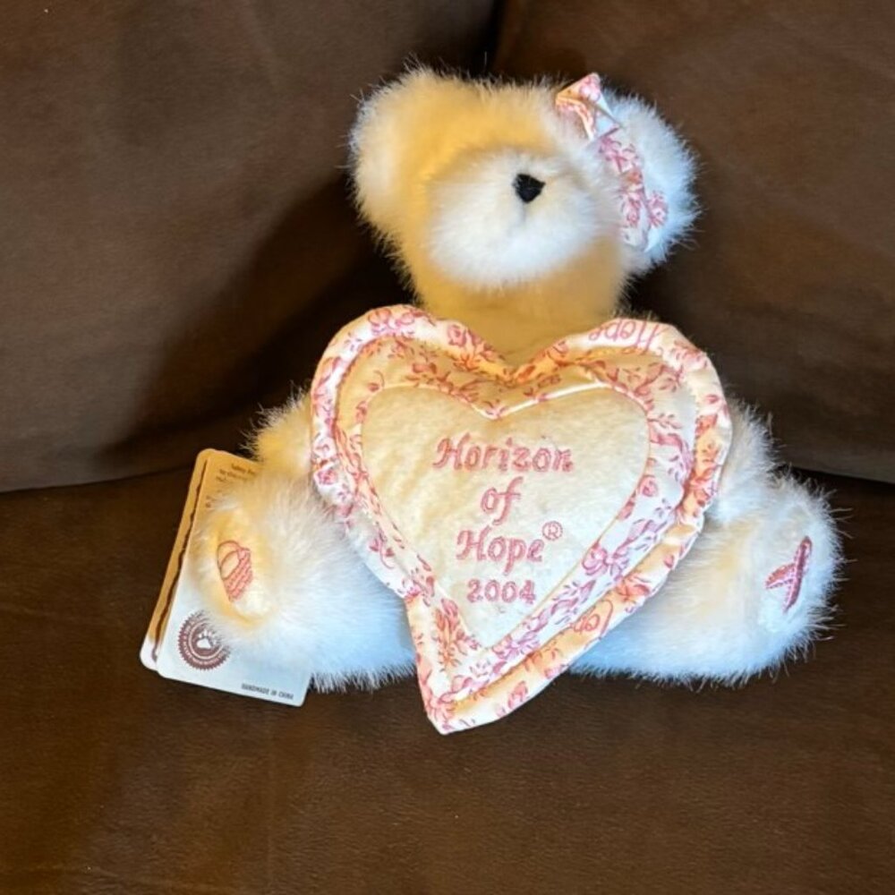 Longaberger Horizon of Hope 2004  Boyd's Bears Breast Cancer Awareness Bear